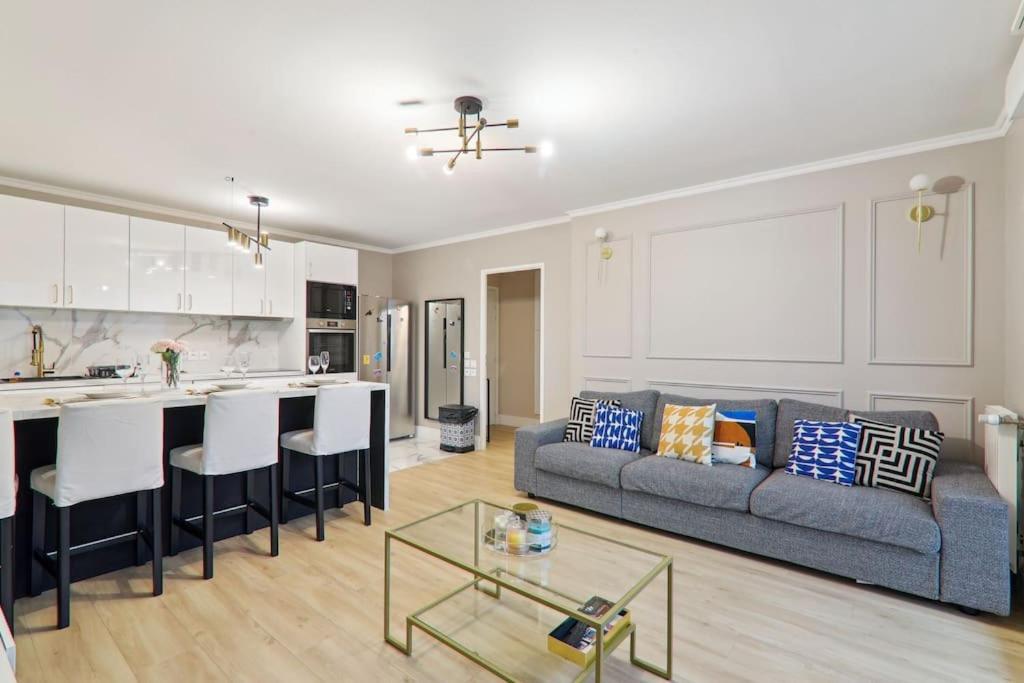 Appartement Design Pres Defense Безон Екстериор снимка